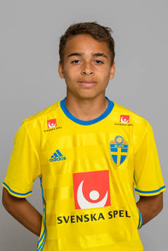Niklas Persson som spelar i P15/01 landslaget i fotboll