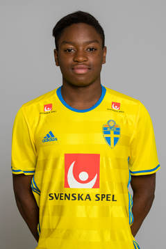 Nadir Ayeva som spelar i P15/01 landslaget i fotboll