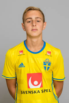 Amel Mujanic som spelar i P15/01 landslaget i fotboll
