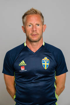 Staffan Larsson, Naprapat för P15/01 landslaget i fotboll
