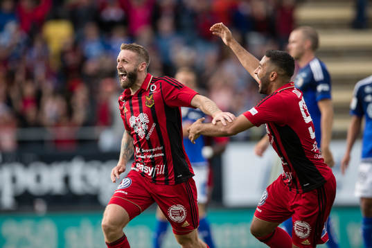 Östersunds Andrew Stadler jublar