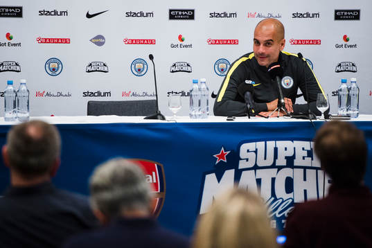 Bläddra bland fler bilder av Fotboll, Presskonferens, Manchester City