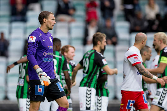 Assyriskas målvakt Robin Malmkvist deppar