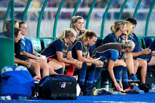 Sveriges Kosovare Asllani, målvakt Hilda Carlén, Linda