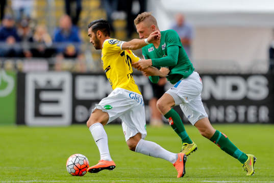 Jönköpings Joakim Karlsson och Falkenbergs Amin Nazari