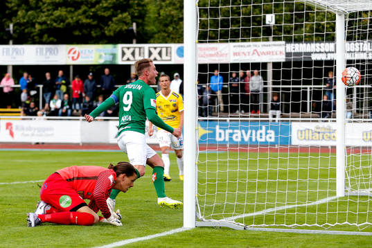 Jönköpings Tommy Thelin gör 0-3