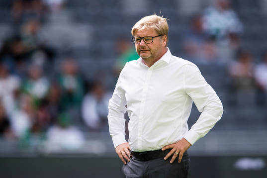 Kalmars tränare Peter Swärdh innan fotbollsmatchen i