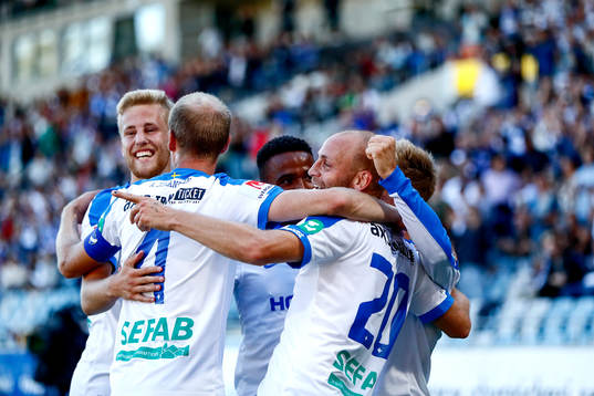 Bläddra bland fler bilder av Fotboll, Allsvenskan, Norrköping - Örebro