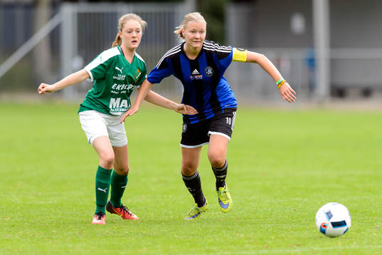 under fotbollsmatchen i Eskilscupen flickor F16 mellan
