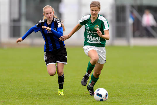 under fotbollsmatchen i Eskilscupen flickor F16 mellan