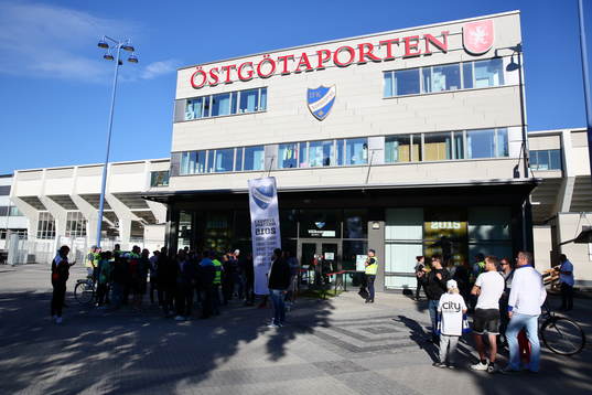 Entrén till Norrköpings arena Östgötaporten