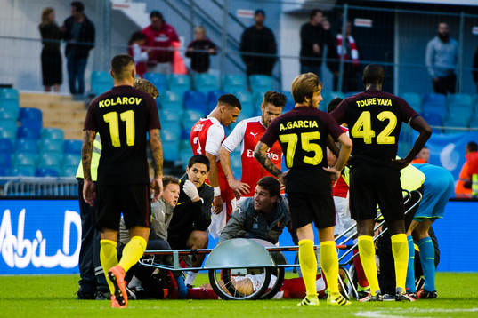 Arsenals Gabriel får vård