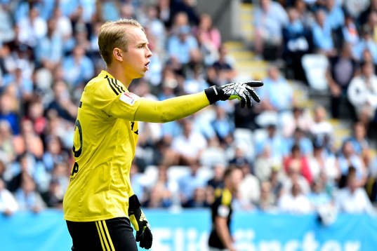 s målvakt Patrik Carlgren