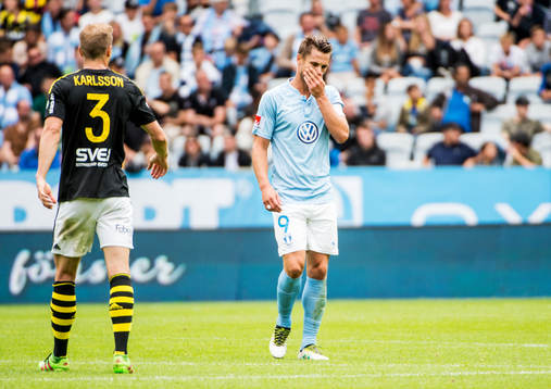 s Per Karlsson och Malmö FFs Markus Rosenberg som deppar