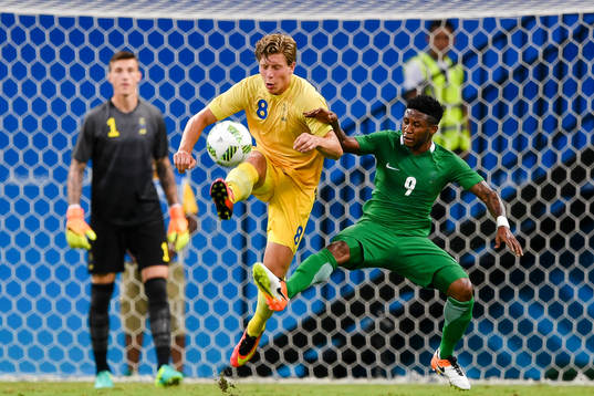 Sveriges Alexander Fransson och Nigerias Imoh Ezekiel