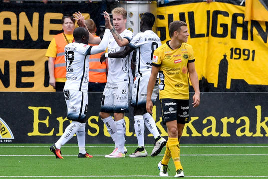 Häckens Samuel Gustafson jublar