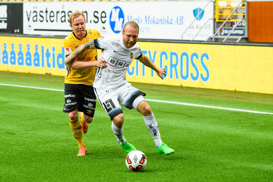 Häckens Emil Wahlström och Elfsborgs Simon Lundevall