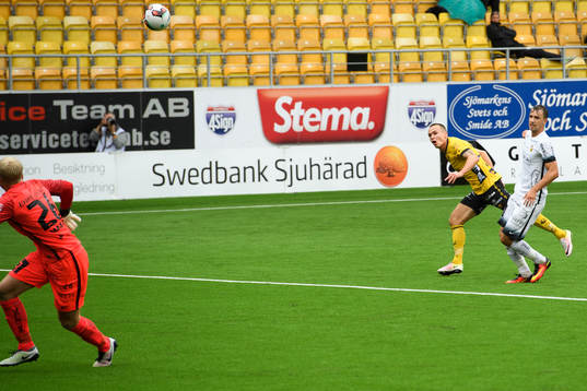 Elfsborgs Viktor Prodell lobbar in 2-3