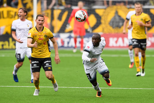 Häckens John Owoeri och Elfsborgs Jon Jönsson