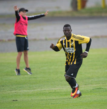 IFK Hässleholms Michael Andrew gör 1-0 och segervoltar i