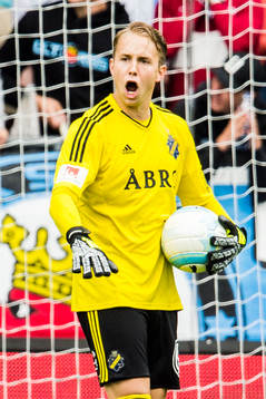s målvakt Patrik Carlgren