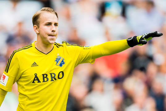 s målvakt Patrik Carlgren