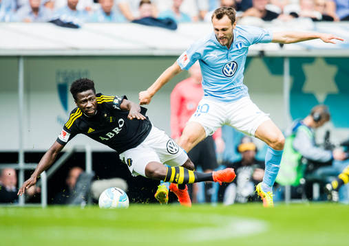 s Ebenezer Ofori och Malmö FFs Magnus Wolff Eikrem