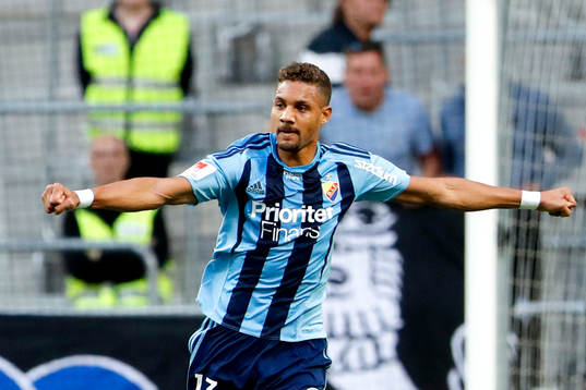 Djurgårdens Alexander Faltsetas och Mathias Ranegie jublar