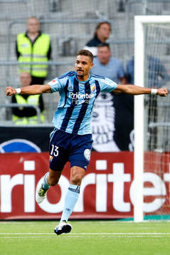 Djurgårdens Alexander Faltsetas och Mathias Ranegie jublar