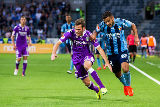 IFK Göteborgs Emil Salomonsson och Djurgårdens Othman El