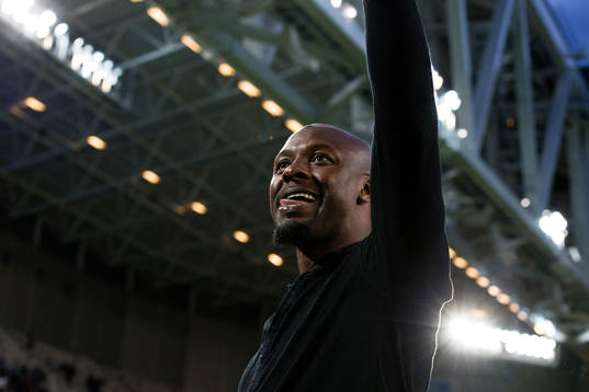 Djurgårdens tidigare målvakt Pa Dembo Touray jublar