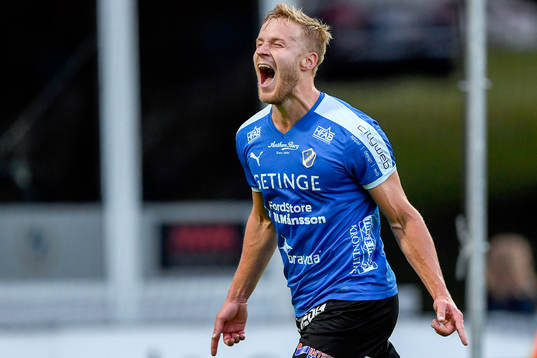 Halmstads Alexander Ruud Tveter jublar