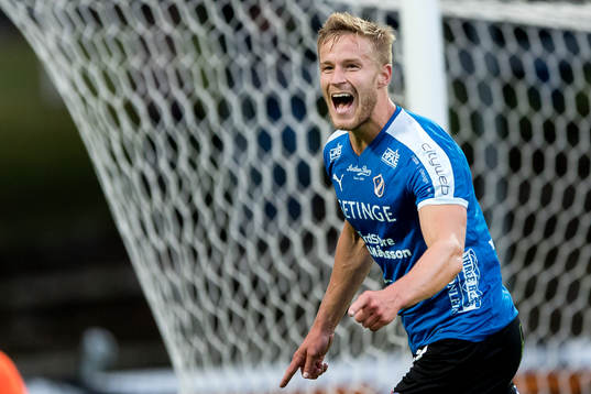 Halmstads Alexander Ruud Tveter jublar