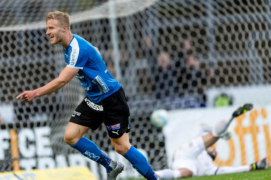 Halmstads Alexander Ruud Tveter jublar