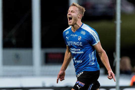Halmstads Alexander Ruud Tveter jublar