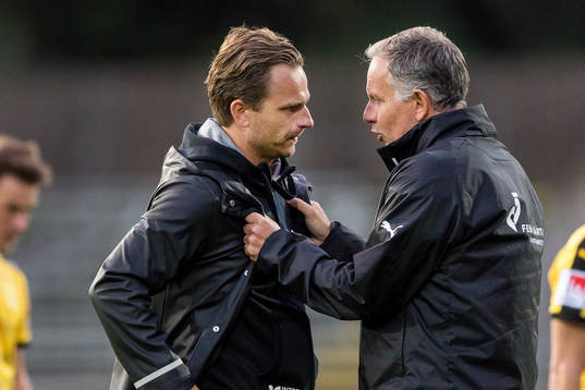 Frejs tränare Bartosz Grzelak och Halmstads tränare Jan
