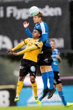 Frejs Dida Rashid och Halmstads Marcus Mathisen