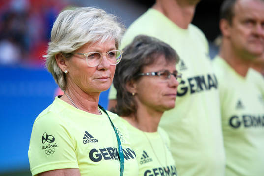 Tysklands förbundskapten Silvia Neid i fotbollsmatchen