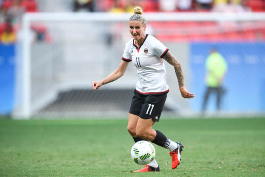 Tysklands Anja Mittag i fotbollsmatchen mellan Tyskland och
