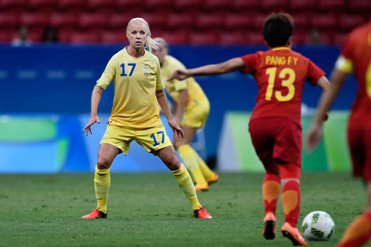 Sveriges Caroline Seger i fotbollsmatchen mellan Kina och
