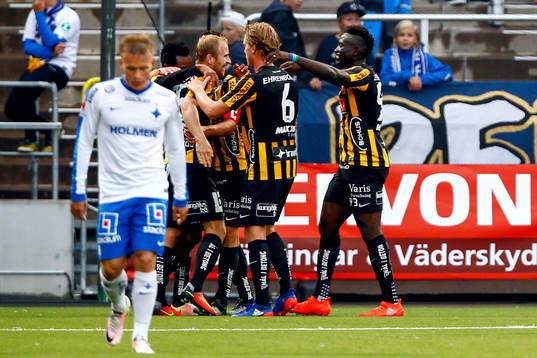Häckens Nasiru Mohammed jublar