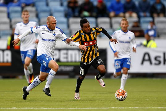 Norrköpings Daniel Sjölund och Häckens Nasiru Mohammed