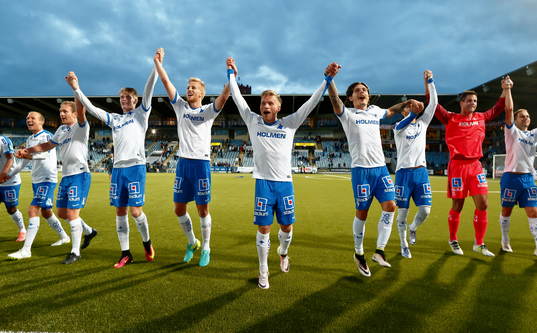 Norrköpings spelare jublar