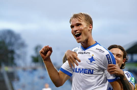 Norrköpings Sebastian Andersson jublar