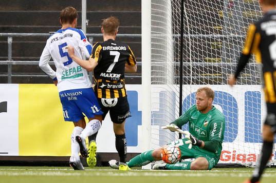 Räddning av Häckens Målvakt Peter Abrahamsson