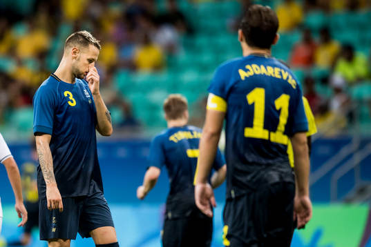 Sveriges Alexander Milosevic deppar
