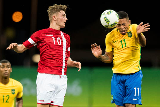 Danmarks Jacob Bruun Larsen och Brasiliens Gabriel Jesus