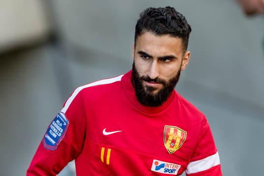 Syrianskas Charbel Georges före fotbollsmatchen i