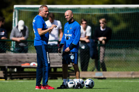 Djurgårdens assisterande tränare Anders Johansson och