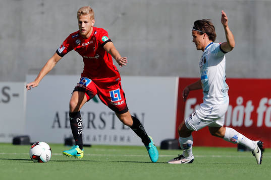 Norrköpings Filip Dagerstål och Gefles Simon Skrabb